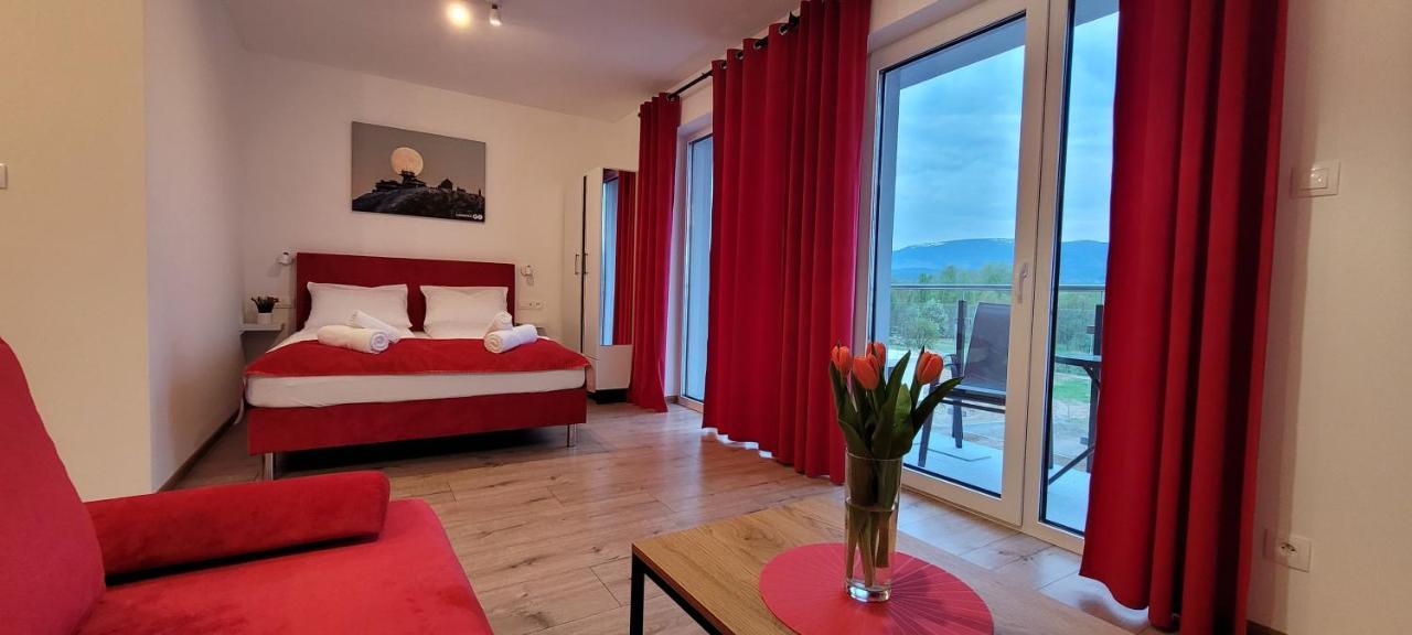 Kolorowe Cieplice - Apartamenty Z Widokiem Na Karkonosze Єленя-Ґура Екстер'єр фото