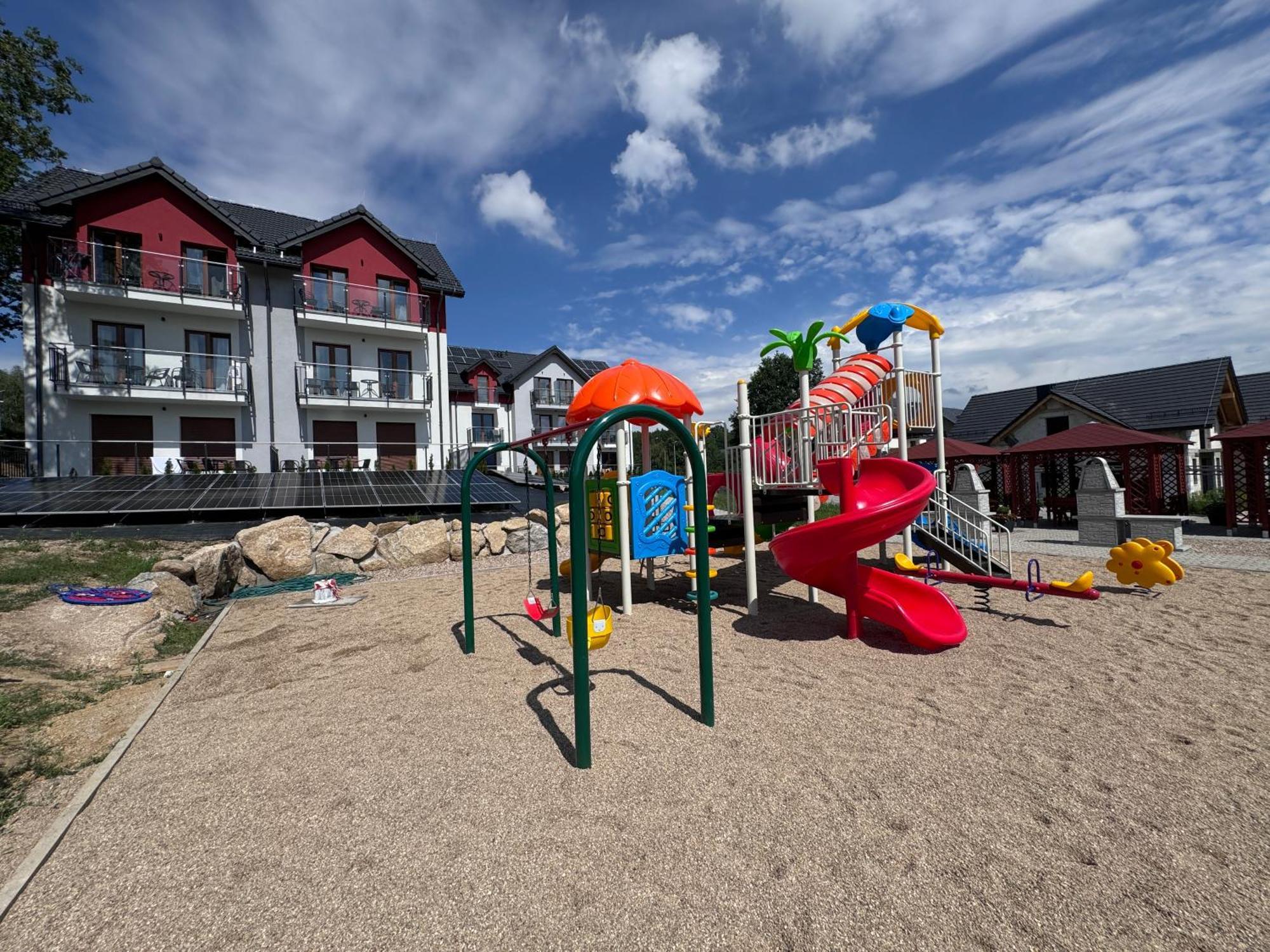 Kolorowe Cieplice - Apartamenty Z Widokiem Na Karkonosze Єленя-Ґура Екстер'єр фото